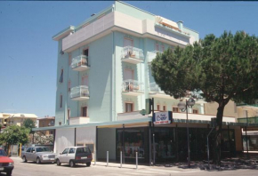 Гостиница Condominio York  Лидо-Ди-Езоло